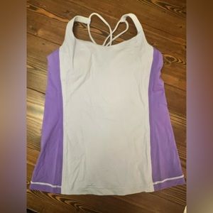 Lululemon women’s size 8 purple workout top